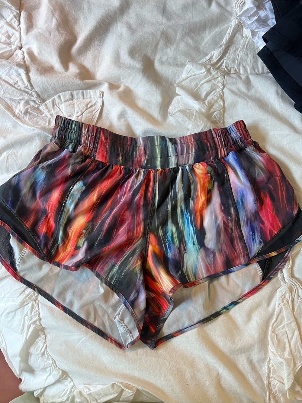 lululemon athletica Women's Multicolor Hotty Hot Low Rise Shorts, 2.5 Inseam